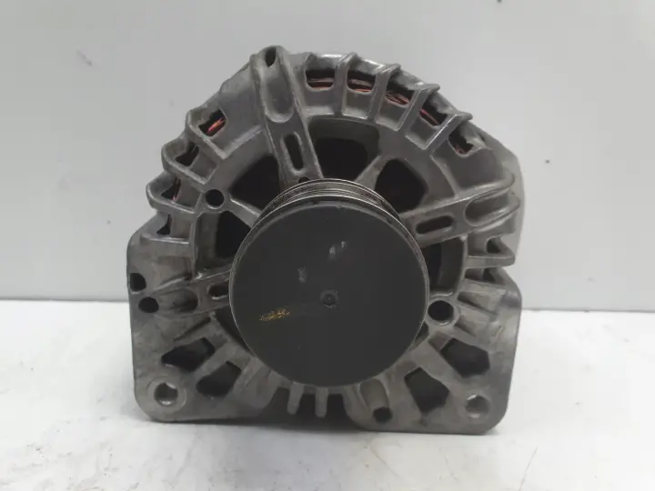 Renault Kangoo II 1.5 DCI ALTERNATOR valeo TG15C146