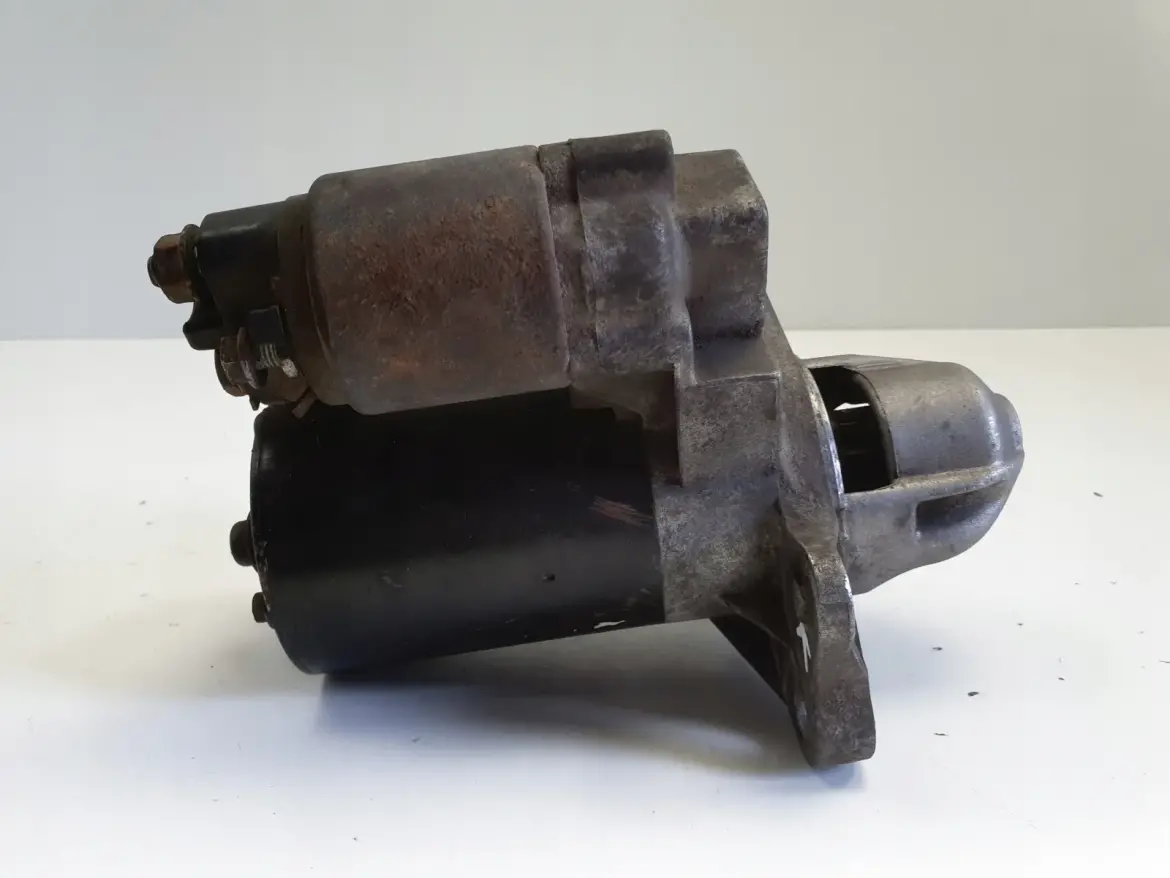 Mini One R50 R53 1.6 16V ROZRUSZNIK 0001106018