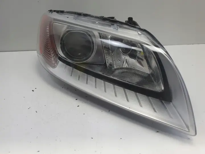 Volvo V70 III XC70 S80 II XENON PRZEDNIA LAMPA PRAWA prawy przód 31214348