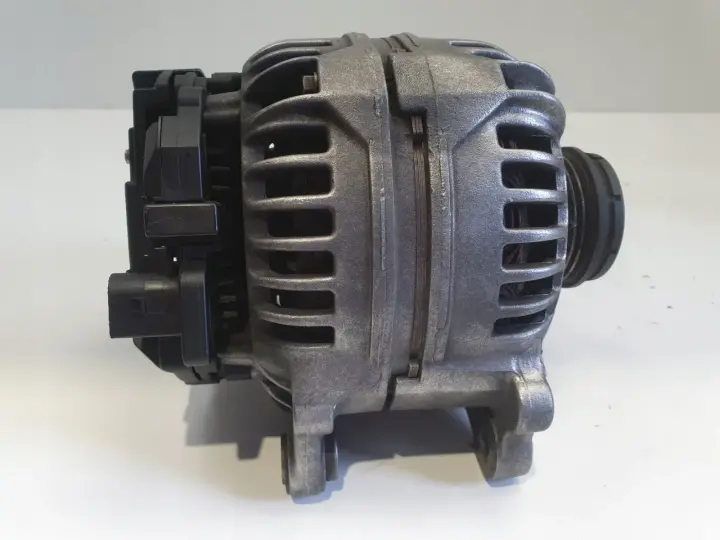 Audi A4 B5 1.9 TDI ALTERNATOR bosch 028903029B 120A