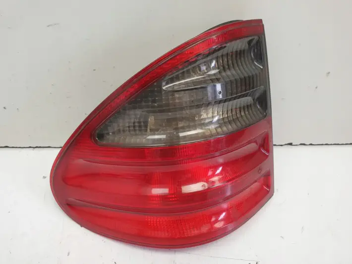 Mercedes w210 lift Kombi TYLNA LAMPA LEWA Lewy tył kierowcy A2108206764