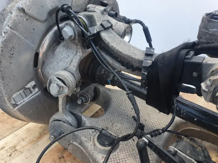 BMW F01 4.4 BI TURBO 750 TYLNE ZAWIESZENIE KOMPLET