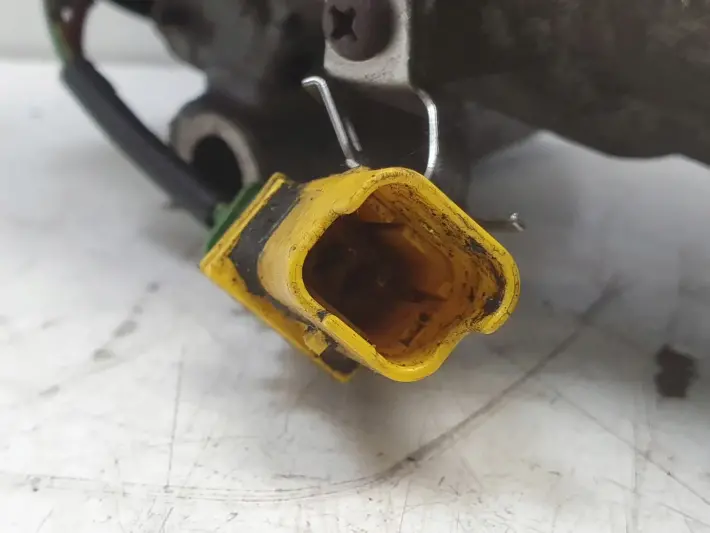 Peugeot 207 1.4 16V VTi SPRĘŻARKA KLIMATYZACJI 9670318880