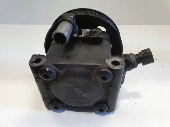 Ford Focus MK2 II 1.6 16V POMPA WSPOMAGANIA 7613955148