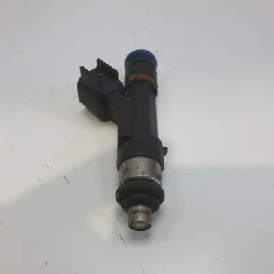 Ford Mondeo MK4 2.0 16V WTRYSKIWACZ wtrysk 0280158105