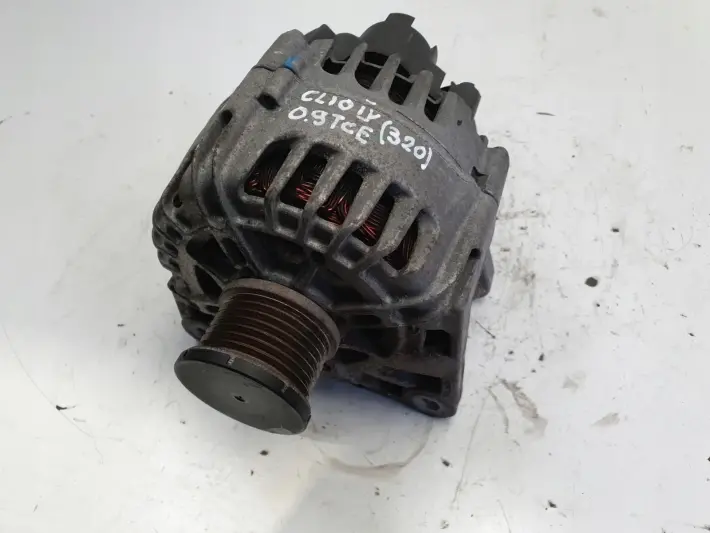 Renault Clio IV 0.9 TCe ALTERNATOR valeo 231007842R