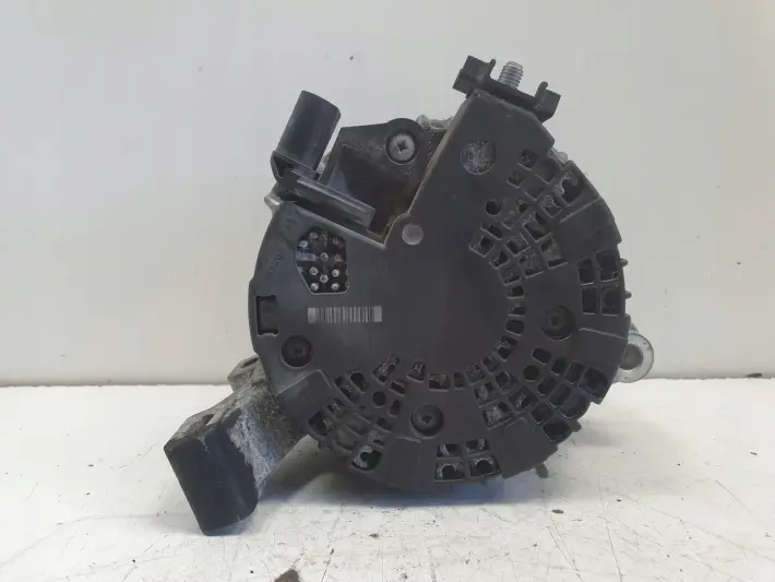 Volvo V50 lift S40 II 2.4 D5 ALTERNATOR Bosch