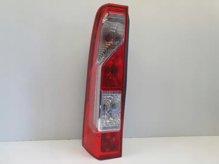 Renault Master III 10-24r TYLNIA TYLNA LAMPA LEWA lewy tył 65550023R