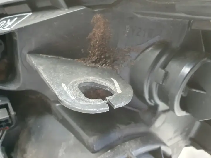 Nissan Qashqai J10 LIFT PRZEDNIA LAMPA LEWA LEWY PRZÓD 26010BR01B