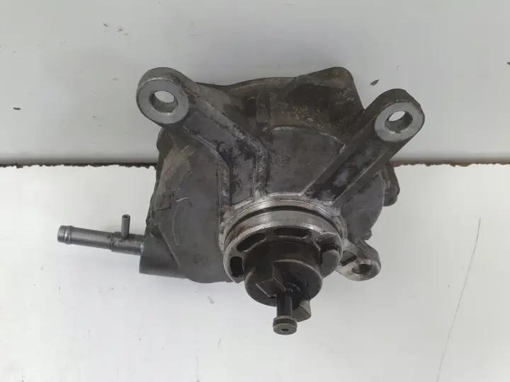 Toyota RAV4 RAV-4 III 2.2 D4D POMPA VACUM wakum