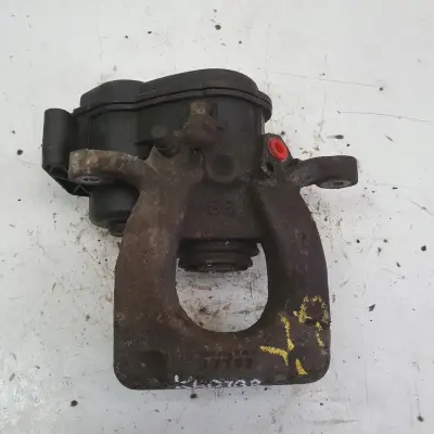 Renault Kadjar TYLNY ZACISK HAMULCOWY lewy tył KIEROWCY 32353311C