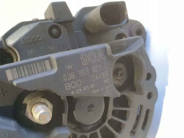 VW Bora 1.9 TDI ALTERNATOR bosch 038903023L 90A
