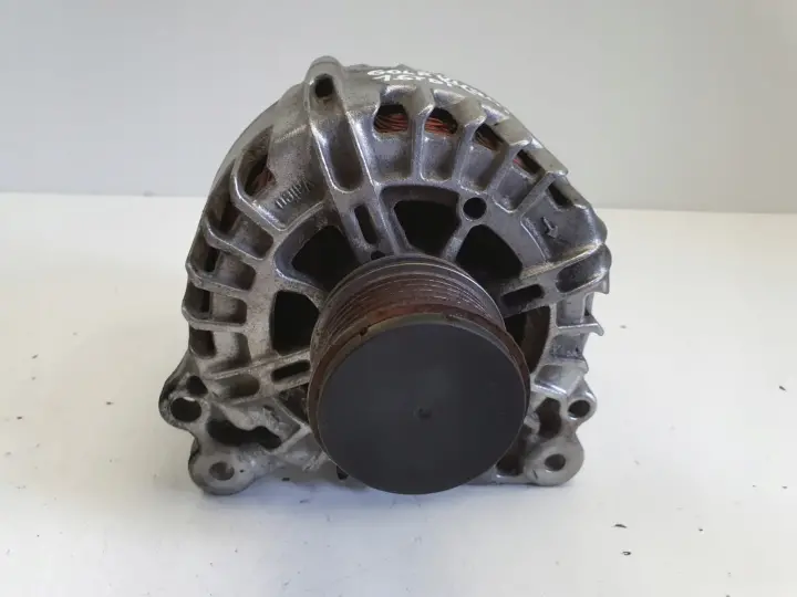 VW Golf VI 1.6 TDI ALTERNATOR 03L903023A 140A valeo