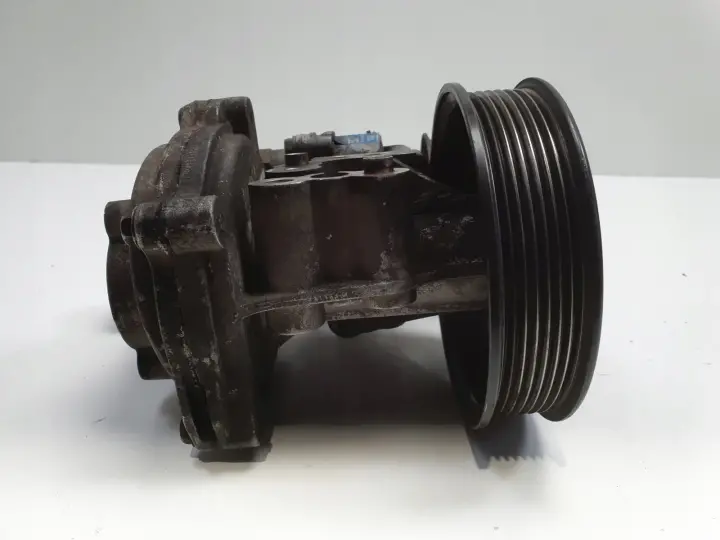 Ford Transit MK6 VI 2.4 TDDI POMPA WODY vacum YC1Q-2A451-AF