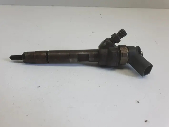 BMW E87 E90 E91 2.0 D WTRYSKIWACZ wtrysk 0445110601