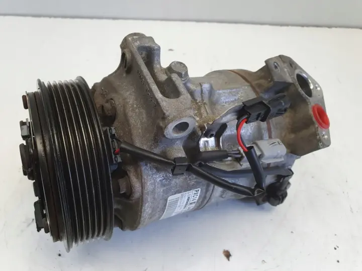 Renault Megane IV 1.5 dCi SPRĘŻARKA KLIMATYZACJI pompa 926002410R