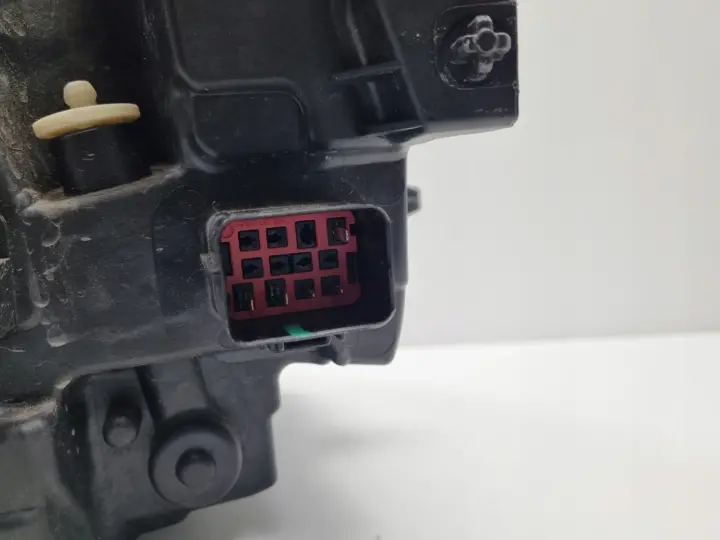 Volvo XC60 II FULL LED PRZEDNIA LAMPA PRAWA prawy przód EUROPA 32337383