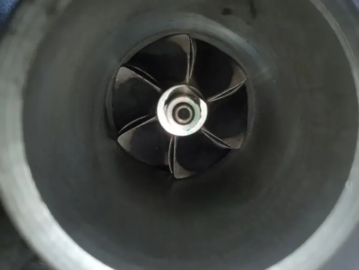 VW Bora 1.9 TDI TURBOSPRĘŻARKA turbo 038253016N AXR 101KM