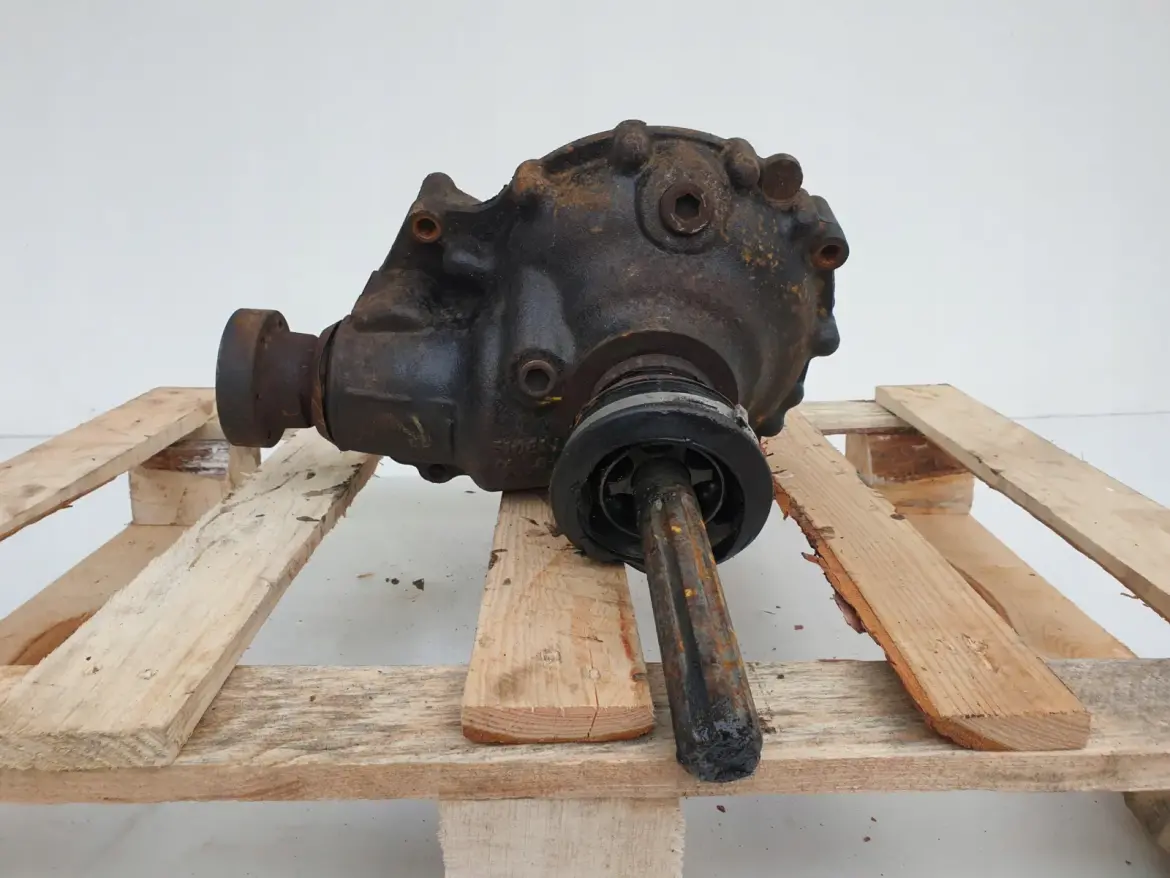 Range Rover L322 3.0 D PRZEDNI MOST DYFER przód