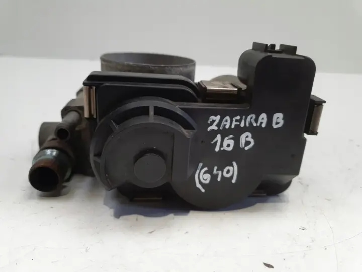 Opel Zafira B 1.6 16V PRZEPUSTNICA 055352858