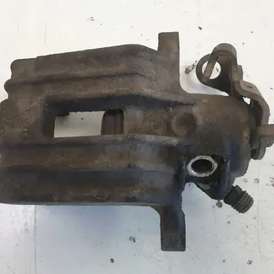 Skoda Octavia I ZACISK HAMULCOWY prawy TYŁ TYLNY