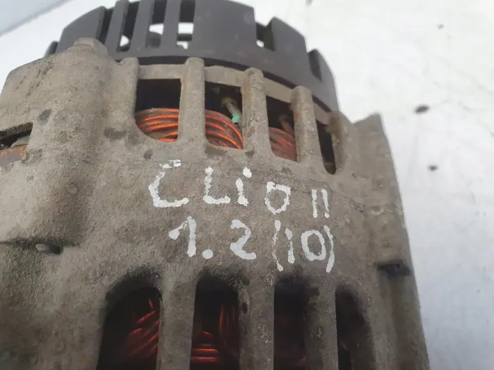 Renault Clio II 1.2 16V ALTERNATOR 7700437090 valeo 95A