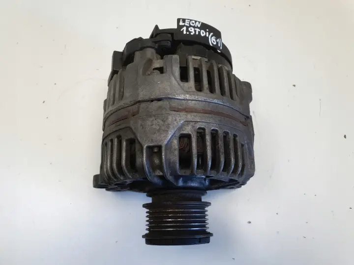 Audi A3 8L Golf IV Seat Leon 1.9 TDI ALTERNATOR 028903028E 90A