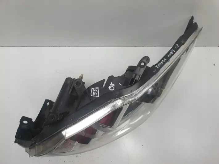 Toyota Auris I LIFT 09-12r PRZEDNIA LAMPA LEWA lewy przód EURO 81150-02540