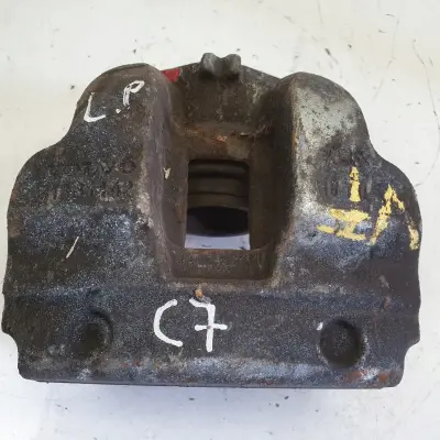 Volvo XC90 II PRZEDNI ZACISK HAMULCOWY lewy przód Kierowcy L.P 31381442