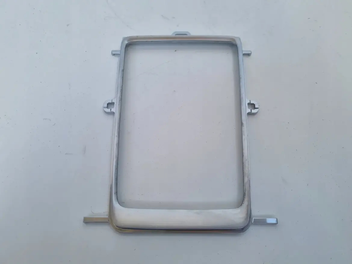 Volvo S60 II V60 V40 II RAMKA RADIA Dekor 31267052