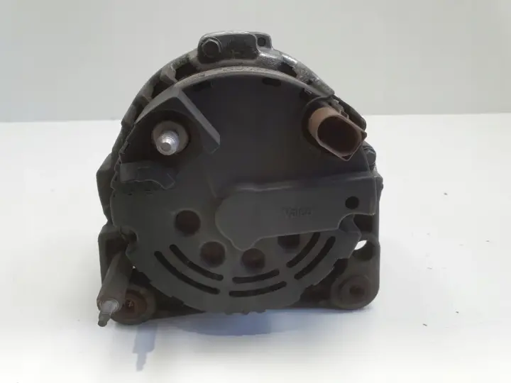 Seat Ibiza III VW Polo IV Skoda Fabia I 1.2 6V ALTERNATOR Valeo 037903025S