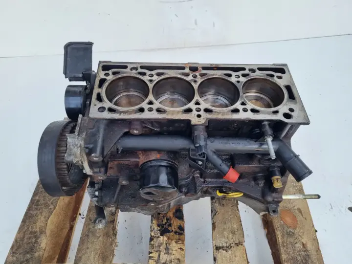 DÓŁ SILNIKA BLOK WAŁ KORBOWY Renault Scenic Megane II 1.6 16V K4M760