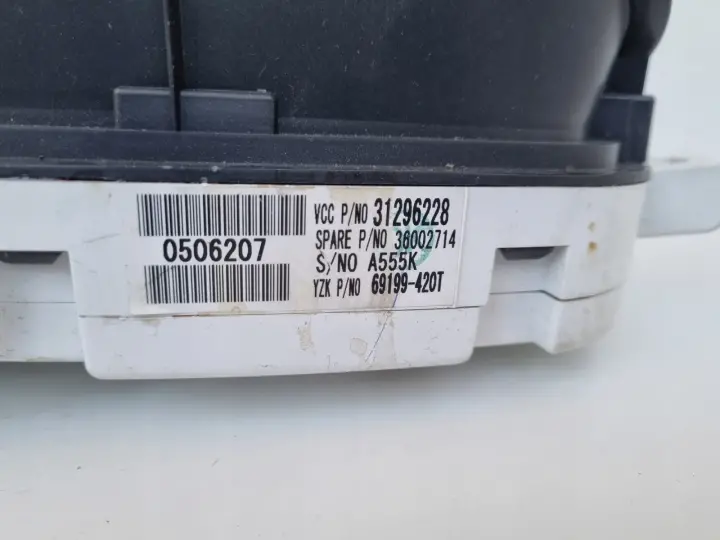 Volvo V50 S40 II 1.6 D LICZNIK ZEGARY Europa 31296228 36002714