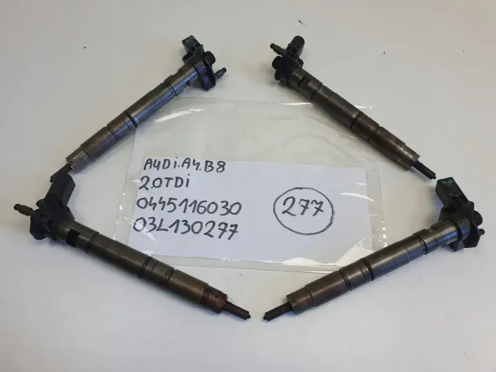 Audi A4 B8 2.0 TDI WTRYSKIWACZ wtrysk 03L130277 0445116030