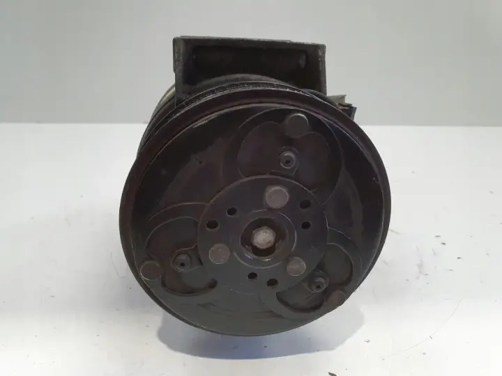 Volvo S60 V70 II 2.4 B SPRĘŻARKA KLIMATYZACJI 8684287