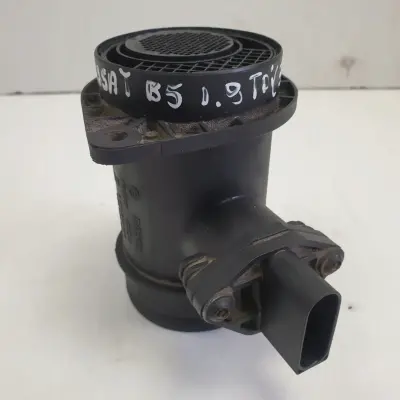 VW Passat B5 1.9 TDI PRZEPŁYWOMIERZ 038906461