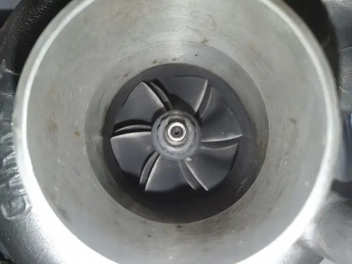 Audi A4 B5 1.9 TDI TURBOSPRĘŻARKA turbo 028145702C