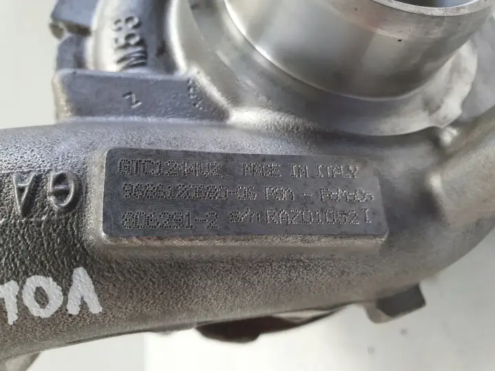 Volvo V60 S60 II 1.6 D2 TURBOSPRĘŻARKA turbo 9686120680