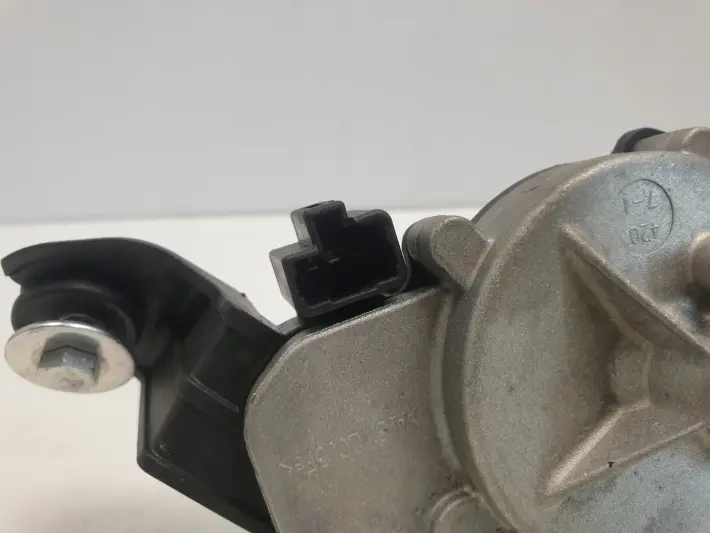 Santa Fe IV MECHANIZM TYLNEJ WYCIERACZKI Tył