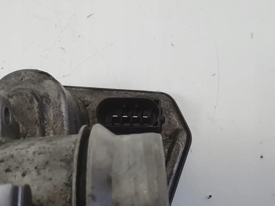 BMW E60 3.0 D PRZEPUSTNICA 780438401