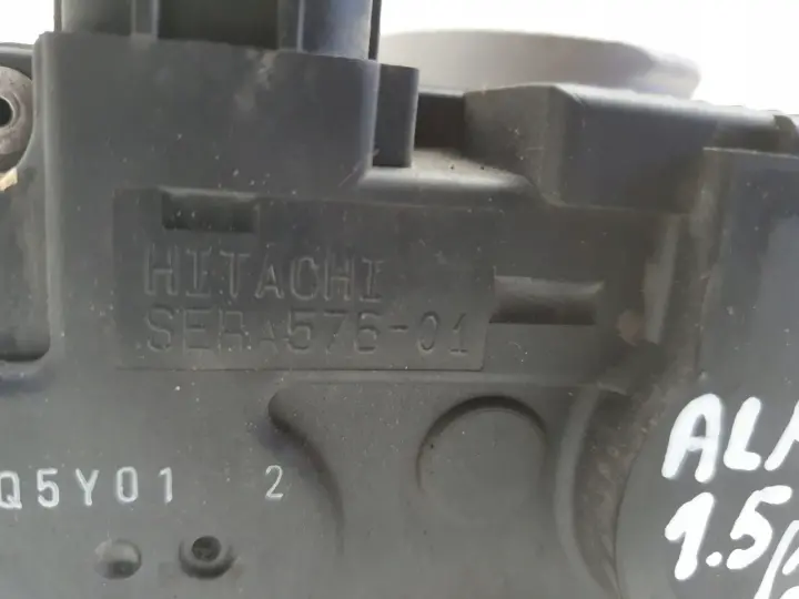 Nissan Almera N16 1.5 16V PRZEPUSTNICA SERA576-01