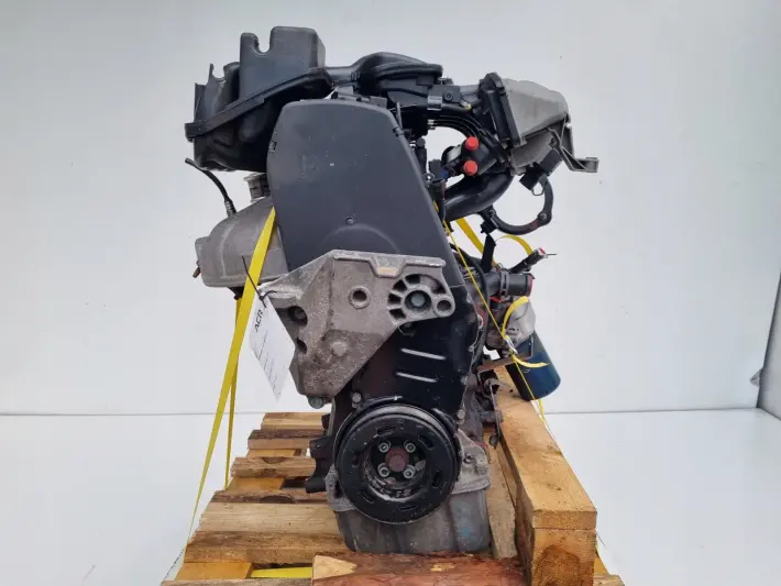 SILNIK KOMPLET VW Bora 2.0 8V 115KM ładny AZJ