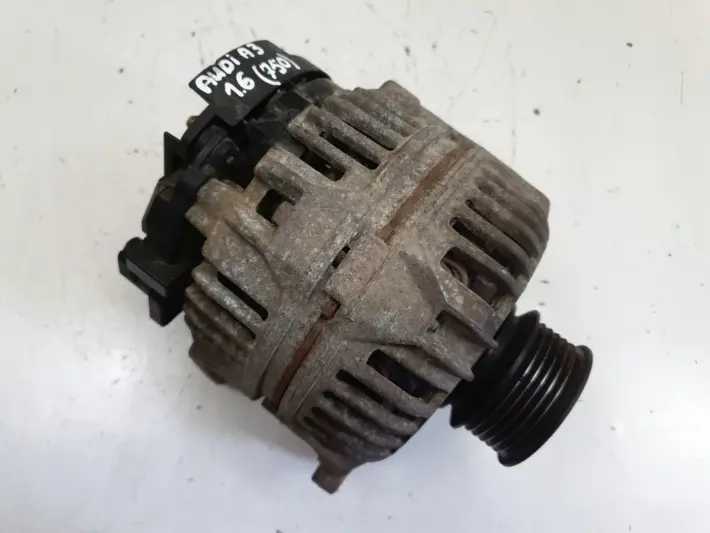 Audi A3 8L 1.6 8V ALTERNATOR bosch 028903028D 90A 0124325003
