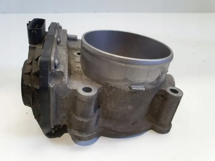 Volvo S60 V70 II 2.4 B PRZEPUSTNICA 30711551