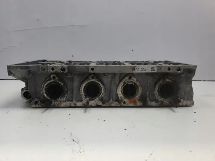 BMW E90 E91 2.0 D GŁOWICA CYLINDRÓW 7797678 779767807