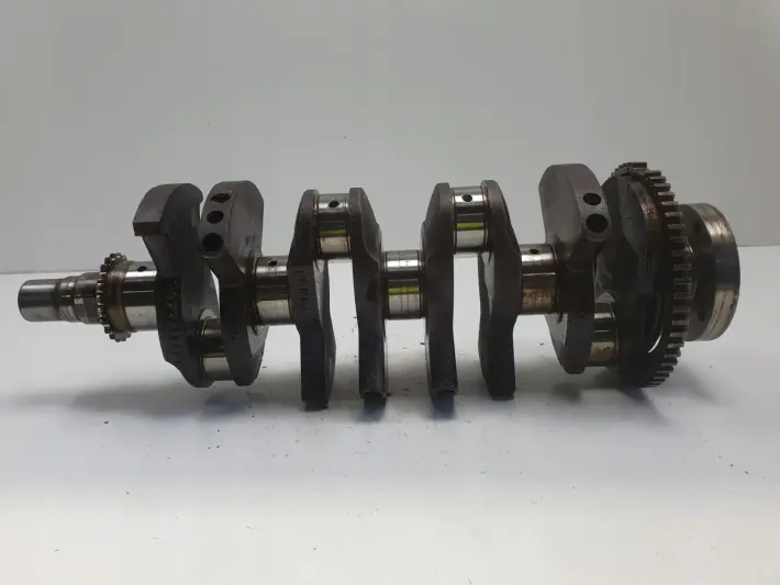 Mini Cooper R50 R53 1.6 16V WAŁ KORBOWY 04777684AA