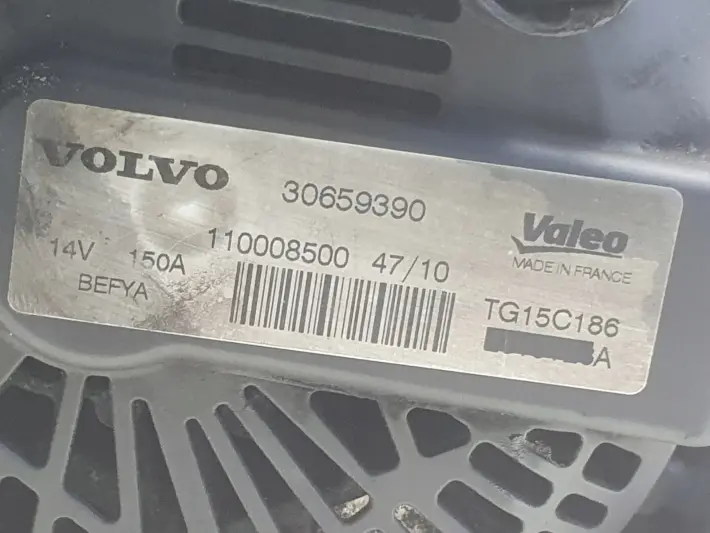 Volvo V40 II 1.6 D2 ALTERNATOR 30659390 valeo 150A