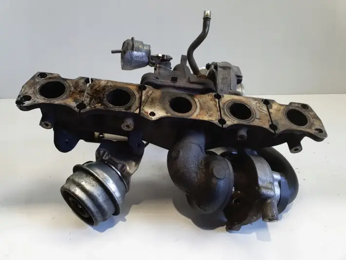 Volvo V60 XC60 S80 2.4 D5 TURBOSPRĘŻARKA turbo 31293086 36002757