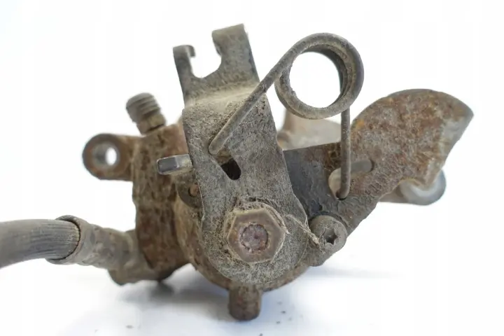 Audi A4 B7 Cabrio TYLNY PRAWY ZACISK HAMULCOWY tył