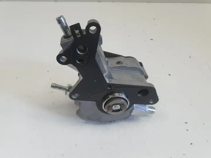 Audi A4 B5 B6 B7 A6 C5 1.9 TDI POMPA VACUM wakum LUK